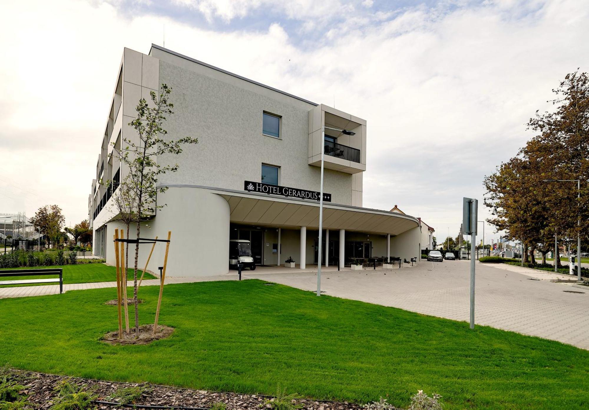 Hotel Gerardus Σέγκεντ Εξωτερικό φωτογραφία